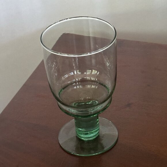Vintage Williams-Sonoma Vert Light Green 6in Wine Glass 2004 RARE FIND Set Of 4 - Picture 10 of 12